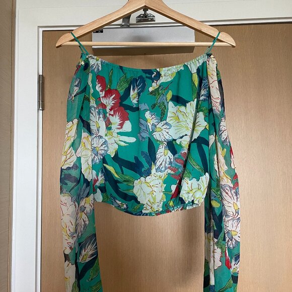 ASTR off the shoulder shirt - Picture 1 of 2